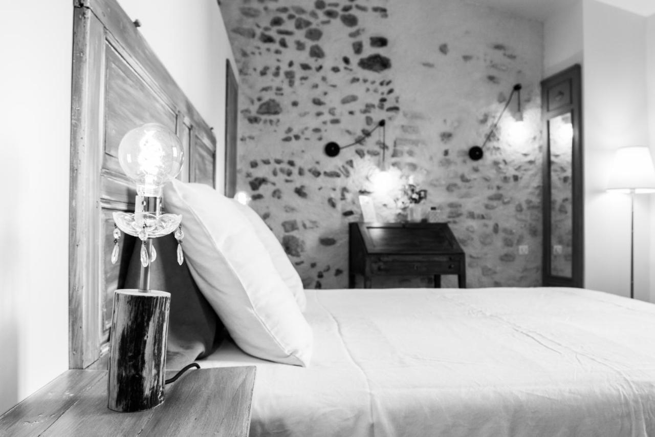Bed and Breakfast Le Jardin De Мазан Экстерьер фото
