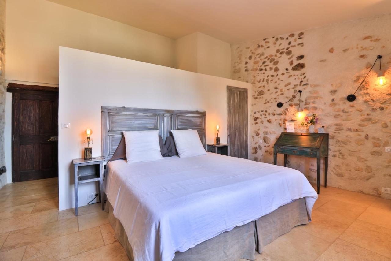 Bed and Breakfast Le Jardin De Мазан Экстерьер фото